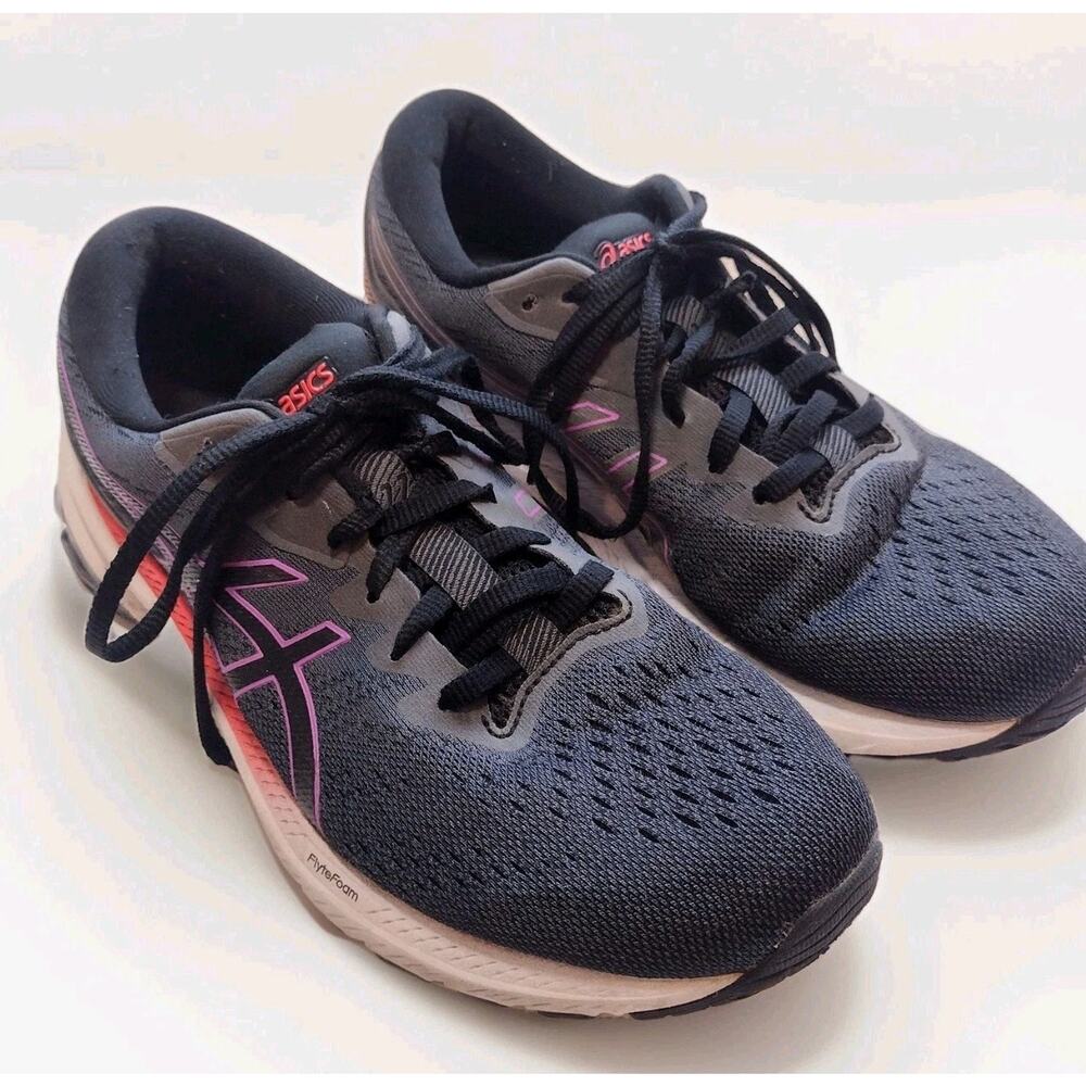ASICS GT-1000 11 Woman's Size 7 1/2 Running Shoes Black sneakers Comfort